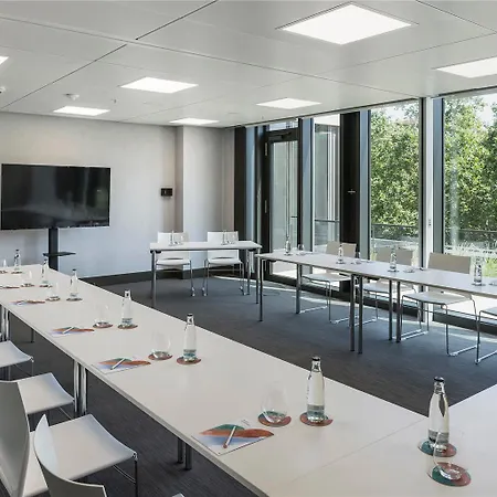 Melia Frankfurt Отель 4*