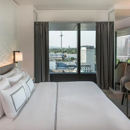 Meliá Frankfurt Hotel 4*