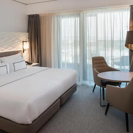 Melia Frankfurt Hotel 4*