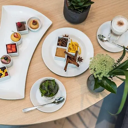 ホテル Melia Frankfurt フランクフルト
