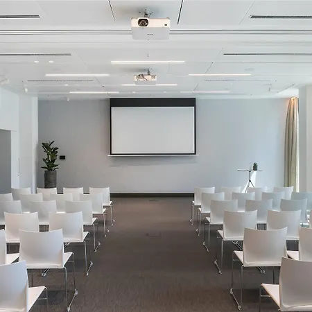 Melia Frankfurt Hotel 4*