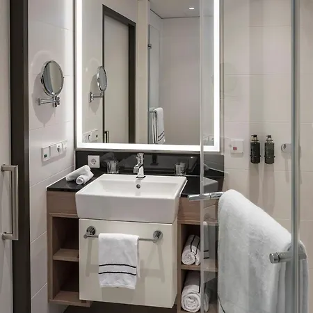 Melia Frankfurt 4*