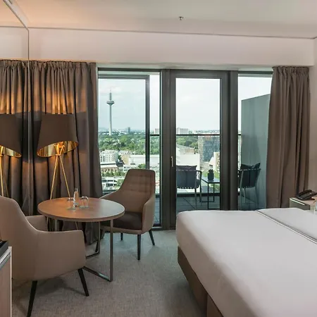 Отель Melia Frankfurt