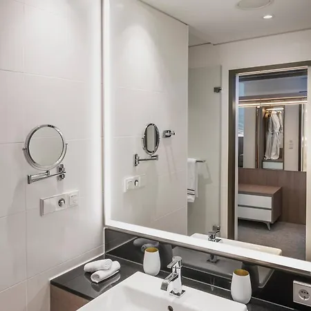 Hotel Melia Frankfurt 4*